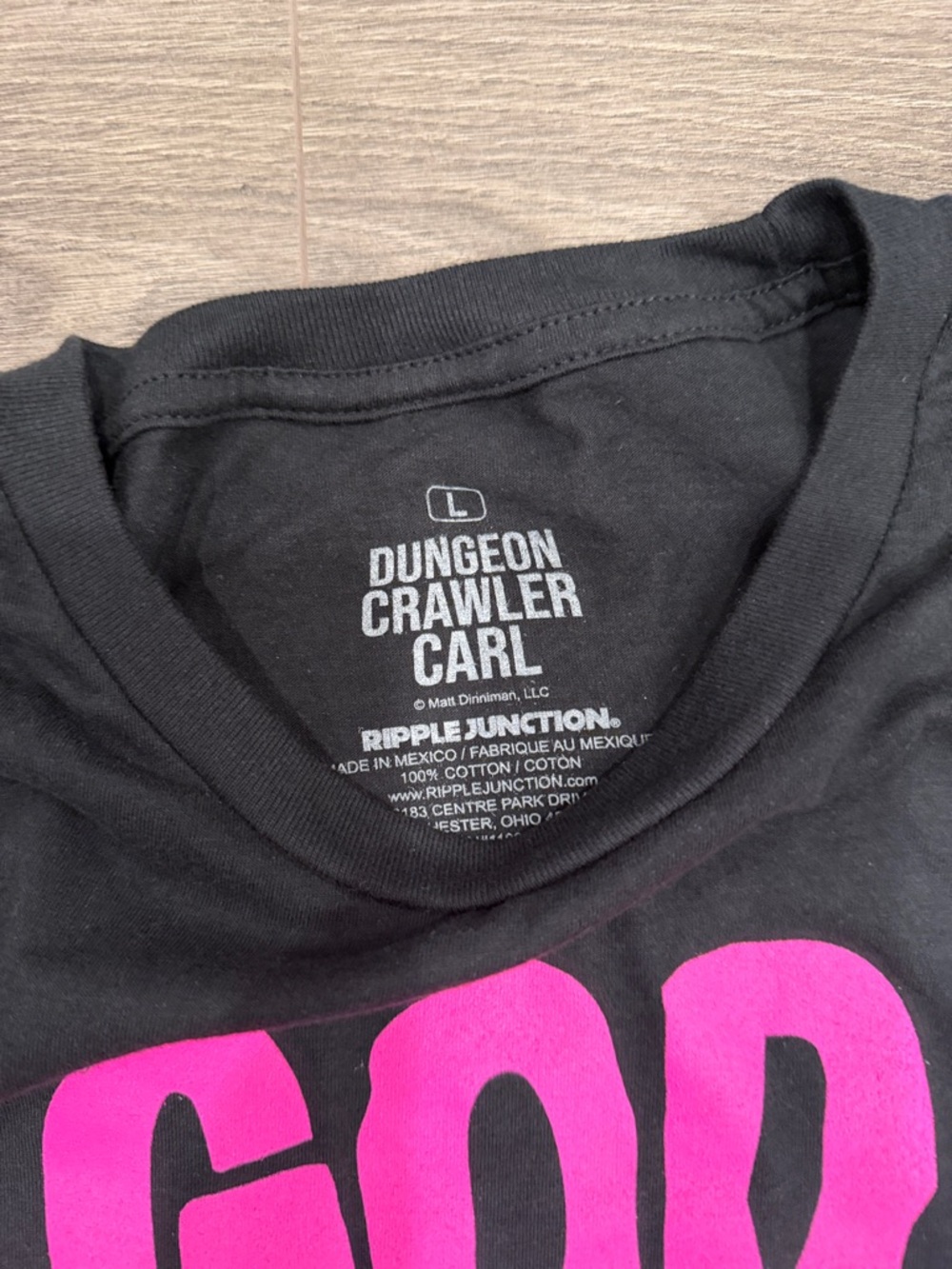 Ripple Junction Dungeon Crawler Carl God Damnit Donut Cat Tee Men’s Size Large - Picture 3 of 3
